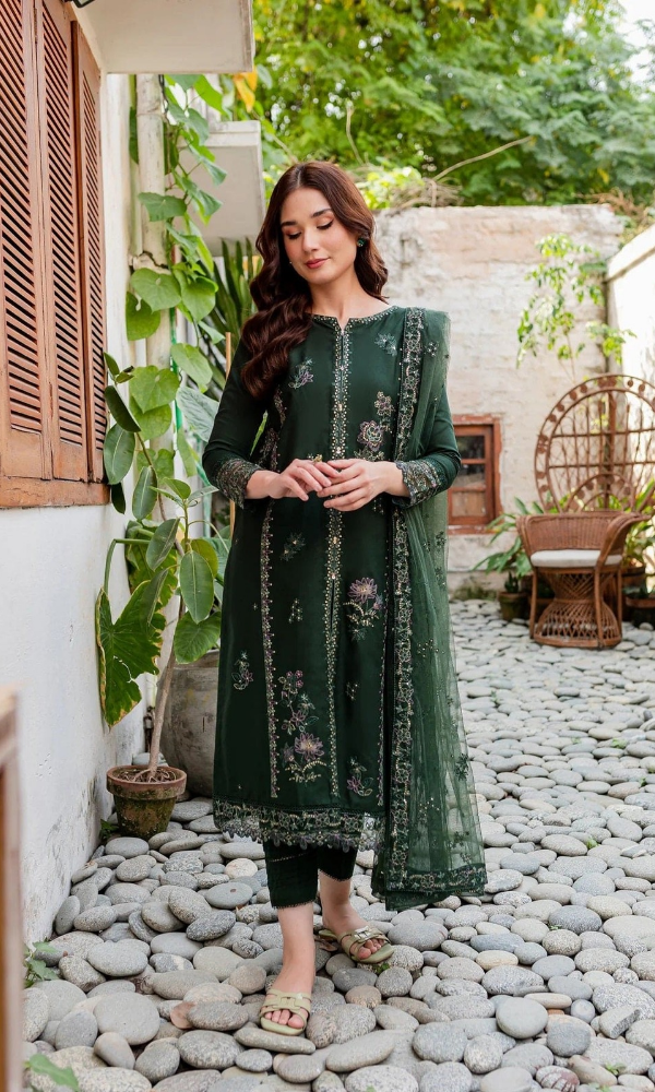 Batik - 3PC Heavy Embroidered Lawn Suit - GKA2224