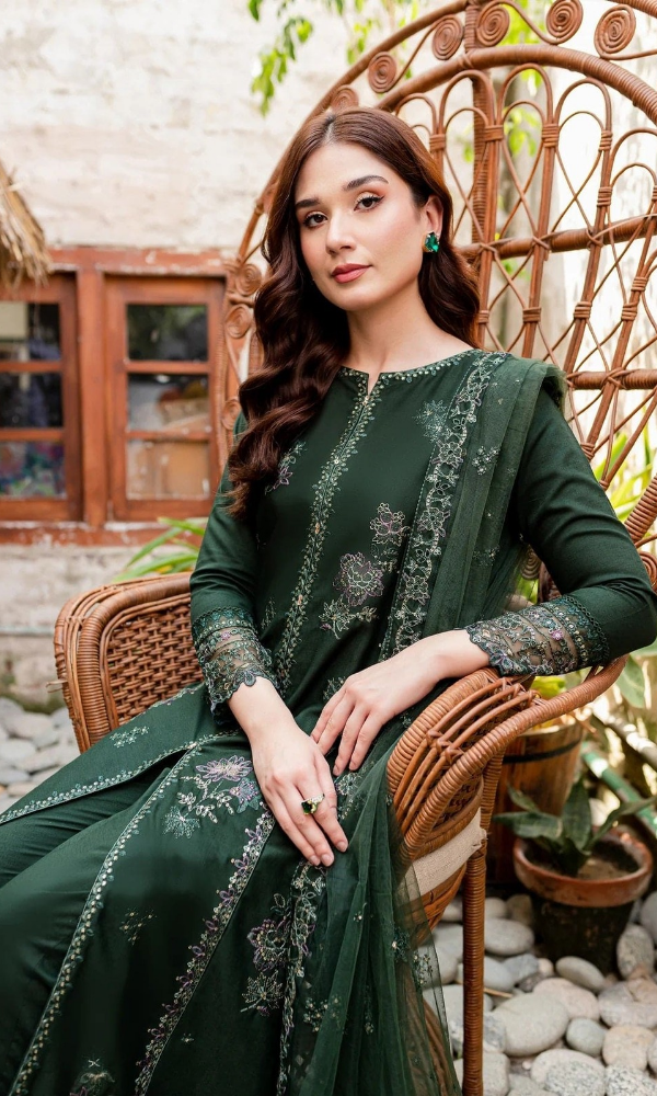 Batik - 3PC Heavy Embroidered Lawn Suit - GKA2224
