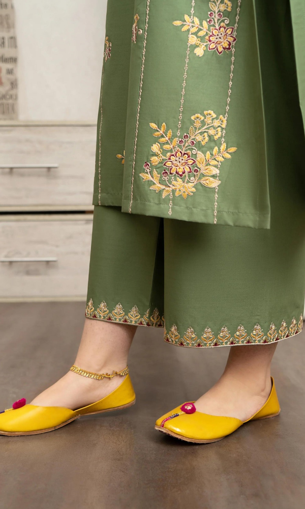 URGE - 3PC (Unstitched) Embroidered Dhanak Suit - GKA9227