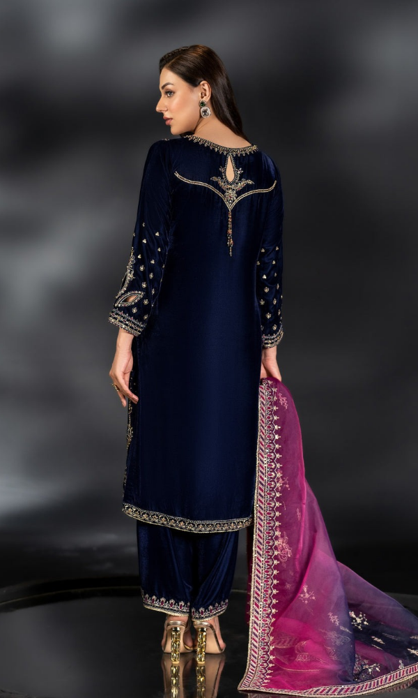Naqshi - 3PC (Unstitched) 9000 Micro Velvet Embroidered Suit - NQ072