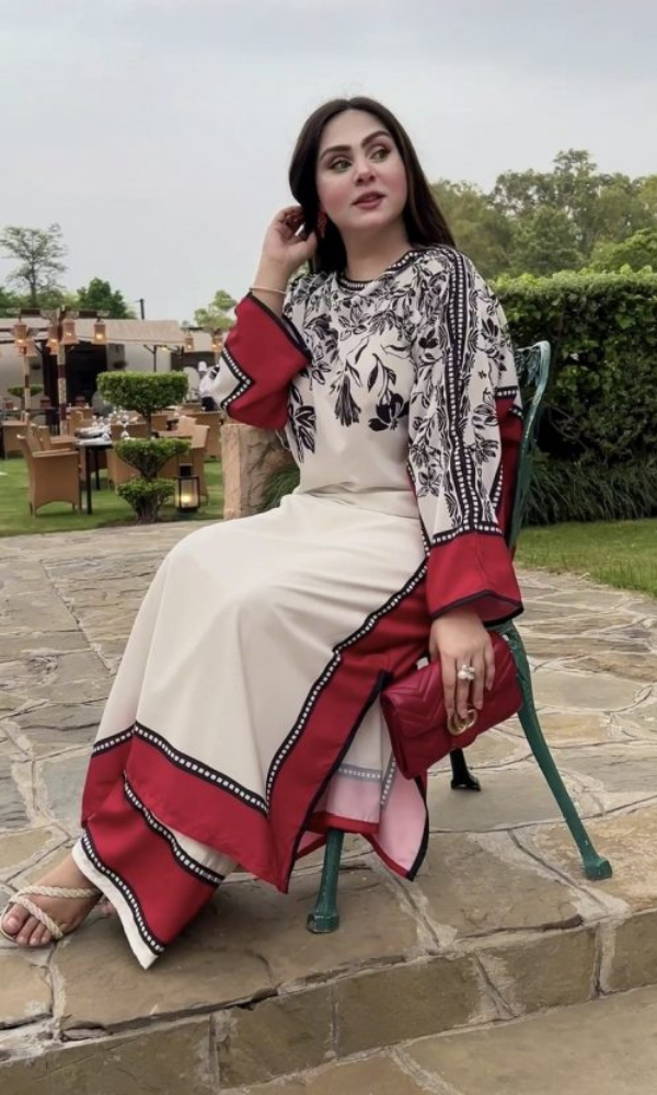 Lulusar - 3PC (Unstitched) Printed Shamoz Silk Suit - LS035