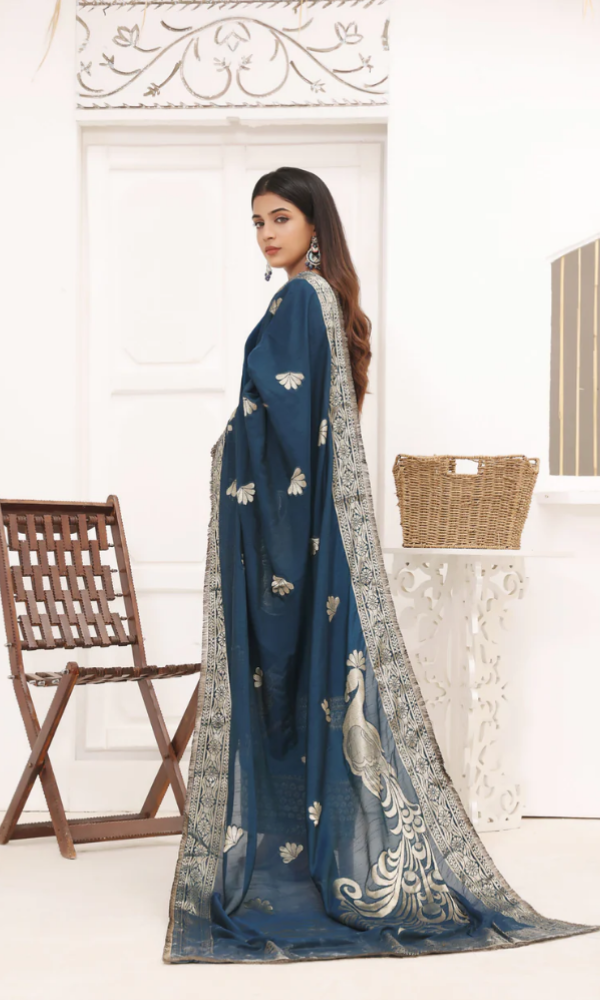 Hadia Eman - 3PC (Unstitched) 9000 Micro Velvet Embroidered Suit - HE052