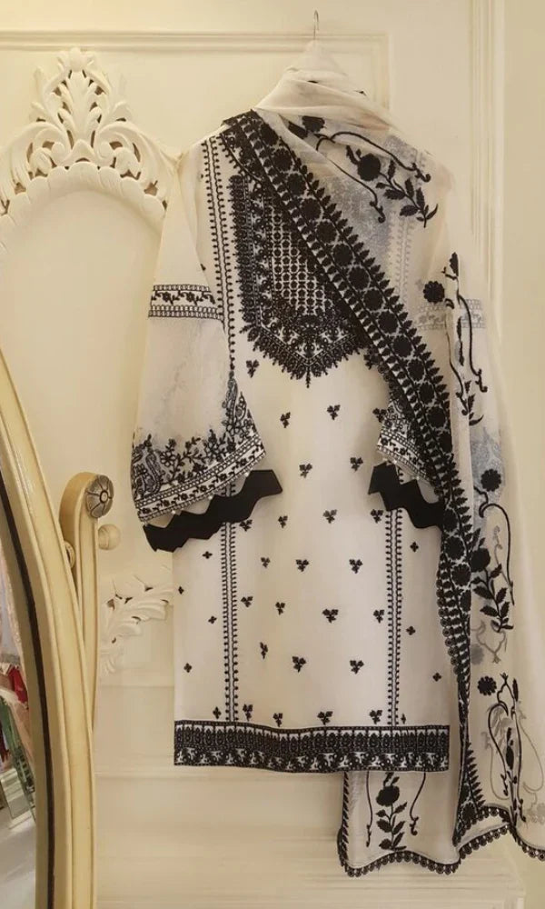 Agha Noor - 3PC (Unstitched) Dhanak Heavy Embroidered Suit -GKA04