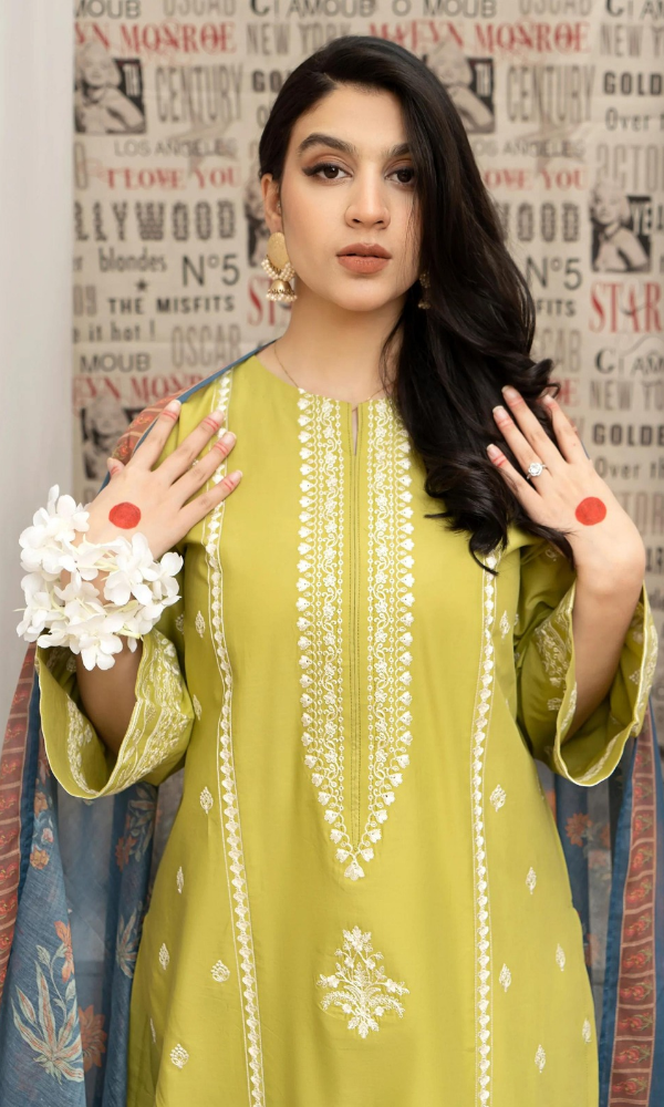 URGE - 3PC Embroidered Lawn Suit - GKA9226