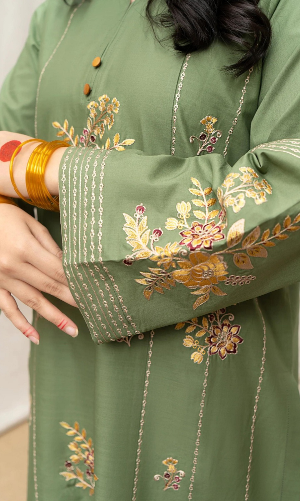 URGE - 3PC Embroidered Lawn Suit - GKA9227