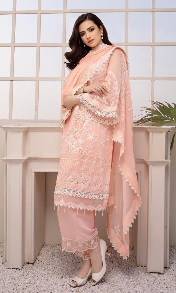 Azure -3PC Embroidered Lawn Suit - AZ7172