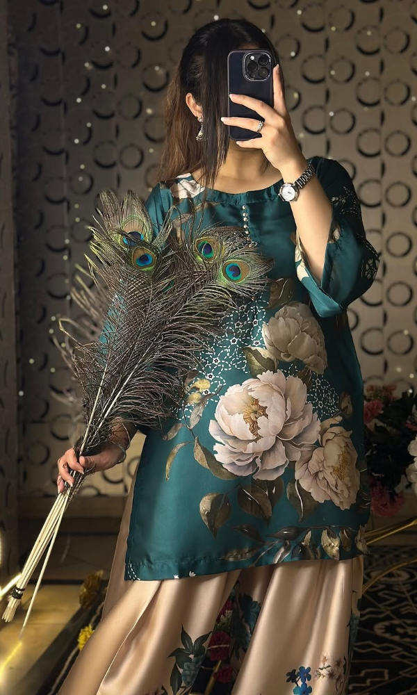 Sui Dhagha - 2PC (Unstitched) Printed Shamoz Silk Suit - SD013